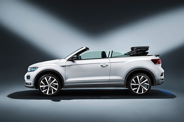 フォルクスワーゲン、コンパクトSUV「T-Roc」のオープン版を世界初披露