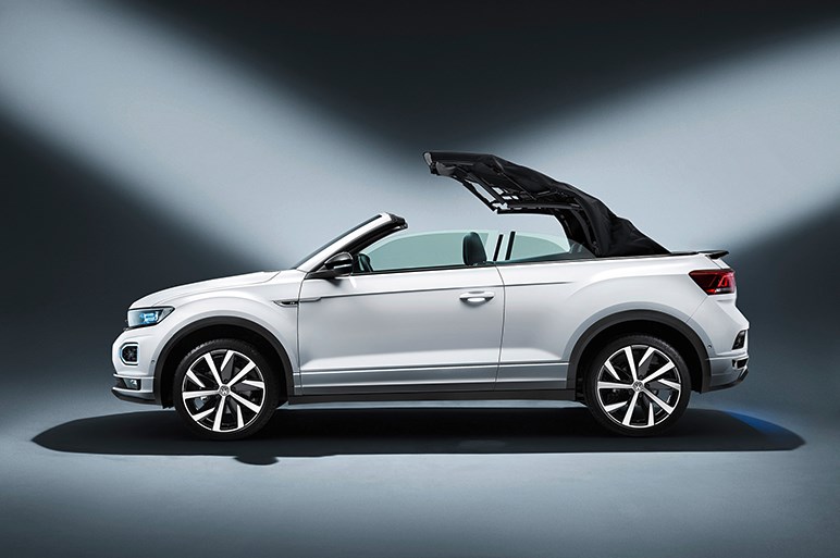 フォルクスワーゲン、コンパクトSUV「T-Roc」のオープン版を世界初披露