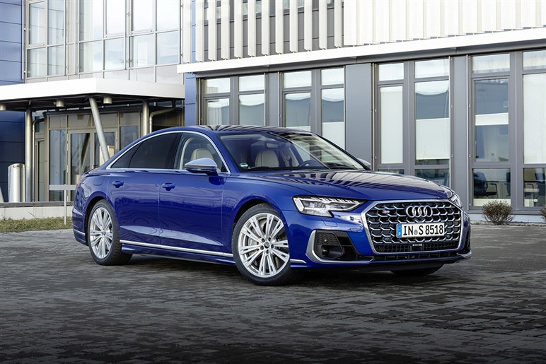 アウディの最高級車 A8 と S8 がマイチェン 業界が注目する レベル3 自動運転が今回も見送られた理由とは Carview 自動車情報サイト 新車 中古車 Carview