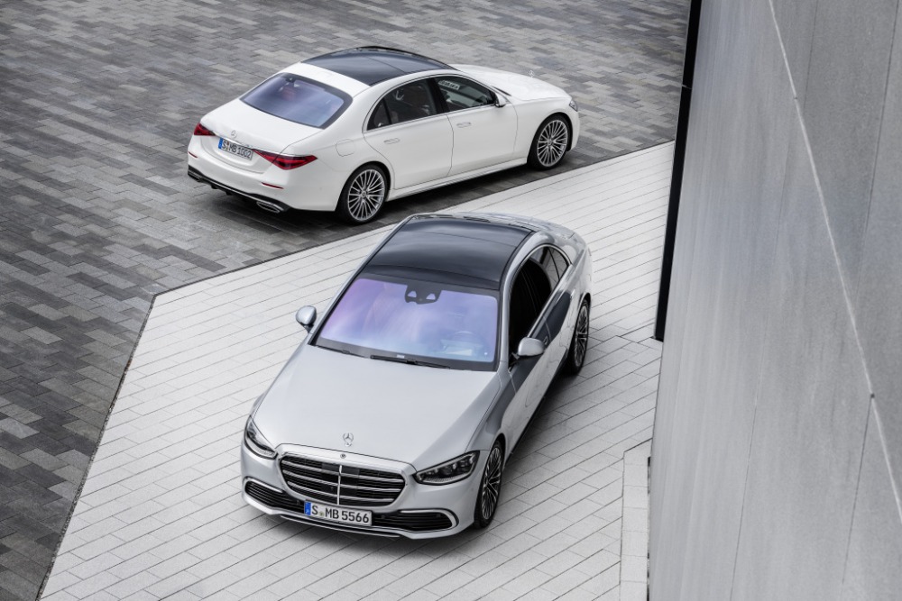 新型メルセデス ベンツsクラス Bmw 7シリーズ アウディa8との単純比較 無意味になりつつあるワケ Autocar Japan 自動車情報サイト 新車 中古車 Carview