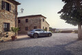 フェラーリのSUVは現地価格で約5600万円！　ブランド初の4ドアモデルとなるプロサングエを発表