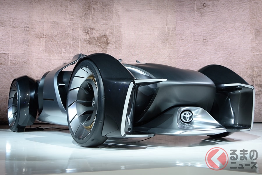 トヨタが馬を再発明!? 「e-RACER」を東京モーターショー2019で世界初公開
