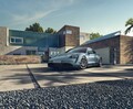 ポルシェ初の市販EVスポーツ「タイカン 4S」デビュー！ 航続距離はシリーズ最長を誇る