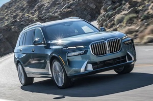 マイルドHVの3.0L直6ターボ　BMW X7 xドライブ40iへ試乗　40dに次ぐベターチョイス