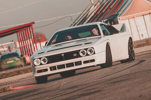 キメラ・エボ37へ試乗　ランチア・ラリー037を復刻　4気筒ツインチャージャー　前編