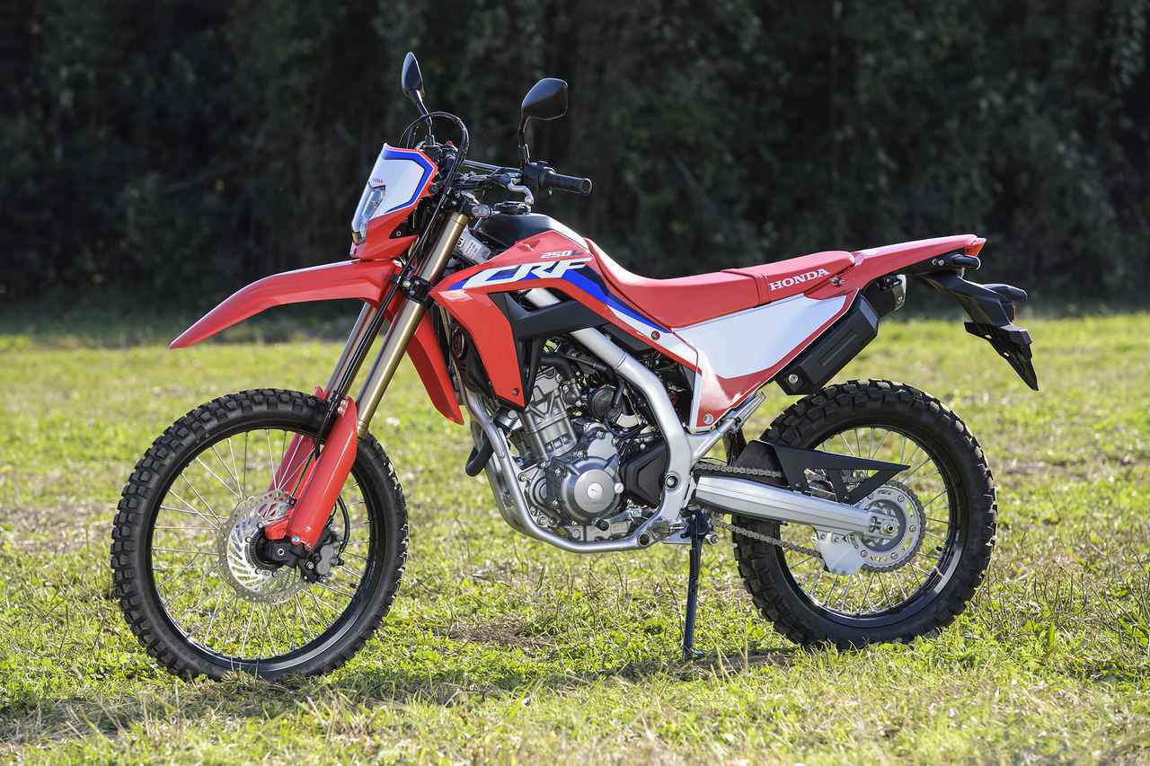 新型 Crf250l と Crf250ラリー あなたはどっち派 2台の概要と発売日 価格 スペックを紹介 21速報 まとめ Webオートバイ 自動車情報サイト 新車 中古車 Carview
