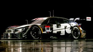 ホンダ「シビック タイプR-GT」走行テストを開始 2024年スーパーGT参戦