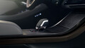 レンジローバー・イヴォークの2024年モデルが日本での予約受注をスタート。よりモダンラグジュアリーな内外装へと刷新