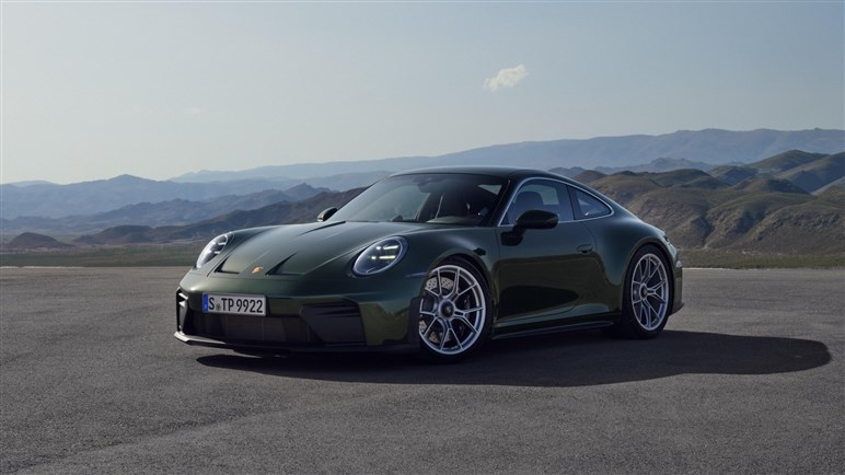 ポルシェ新型「911GT3」初公開！ 4L“ピュア”ボクサーは510PS、「ツーリング」同時発表。2814万円
