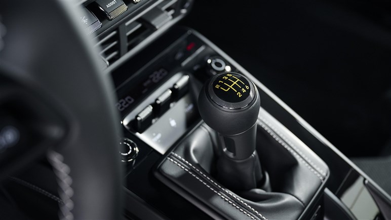 ポルシェ新型「911GT3」初公開！ 4L“ピュア”ボクサーは510PS、「ツーリング」同時発表。2814万円
