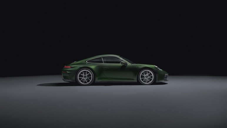 ポルシェ新型「911GT3」初公開！ 4L“ピュア”ボクサーは510PS、「ツーリング」同時発表。2814万円