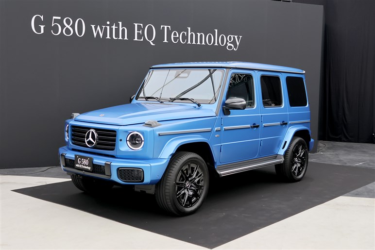 【その場でクルクル回る】巨体なのに小回り抜群!?　メルセデス・ベンツ G 580 ウィズ EQ テクノロジー発売
