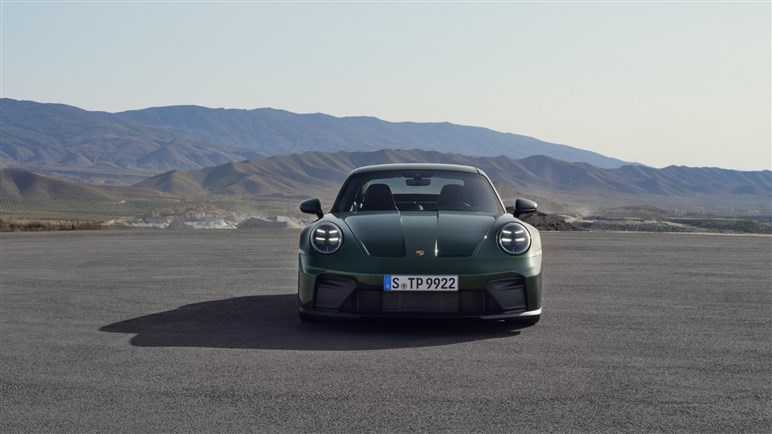 ポルシェ新型「911GT3」初公開！ 4L“ピュア”ボクサーは510PS、「ツーリング」同時発表。2814万円