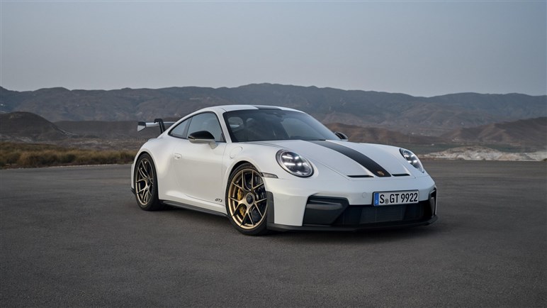 ポルシェ新型「911GT3」初公開！ 4L“ピュア”ボクサーは510PS、「ツーリング」同時発表。2814万円