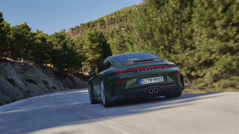 ポルシェ新型「911GT3」初公開！ 4L“ピュア”ボクサーは510PS、「ツーリング」同時発表。2814万円
