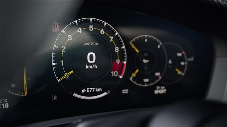 ポルシェ新型「911GT3」初公開！ 4L“ピュア”ボクサーは510PS、「ツーリング」同時発表。2814万円