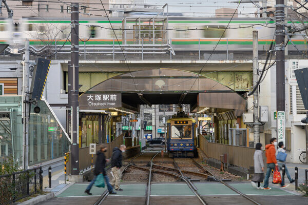 山手線の駅前が再開発で「初見殺し」レベルに分かりづらくなった件 “クルマ排除・人優先”の理想と現実
