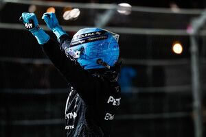 去年時点でラッセルは7度王者ハミルトンより強い。メルセデスF1代表が契約延長を前に大胆指摘