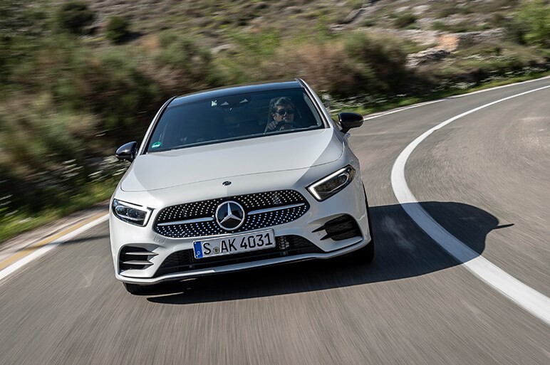 新型Aクラスは乗り心地でゴルフに並んだ。高度な先進技術にも注目