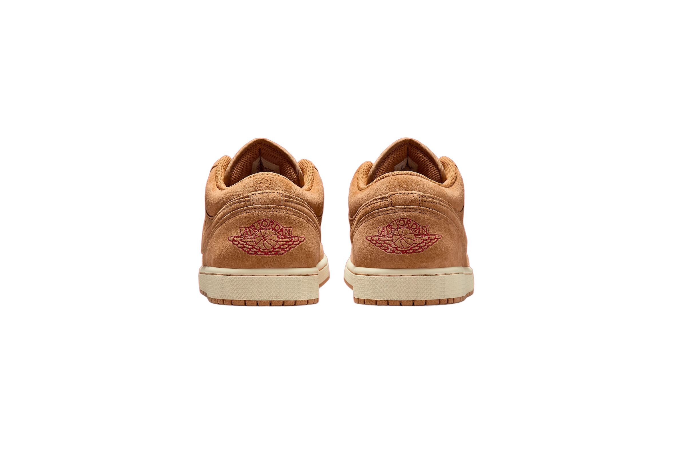 ナイキ「エア ジョーダン 1 LOW “Flax”」は秋が待ち遠しくなるブラウンスエード──GQ新着スニーカー