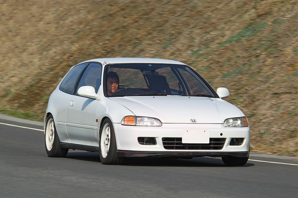 弾けるレスポンスが魅力のeg6シビック快感仕様 純正流用でハイコンプ化 Web Option 自動車情報サイト 新車 中古車 Carview