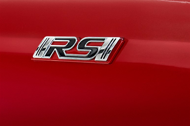 スバル新型「インプレッサ」公開。発売は23年春以降、2.5Lボクサー搭載の「RS」を新設定