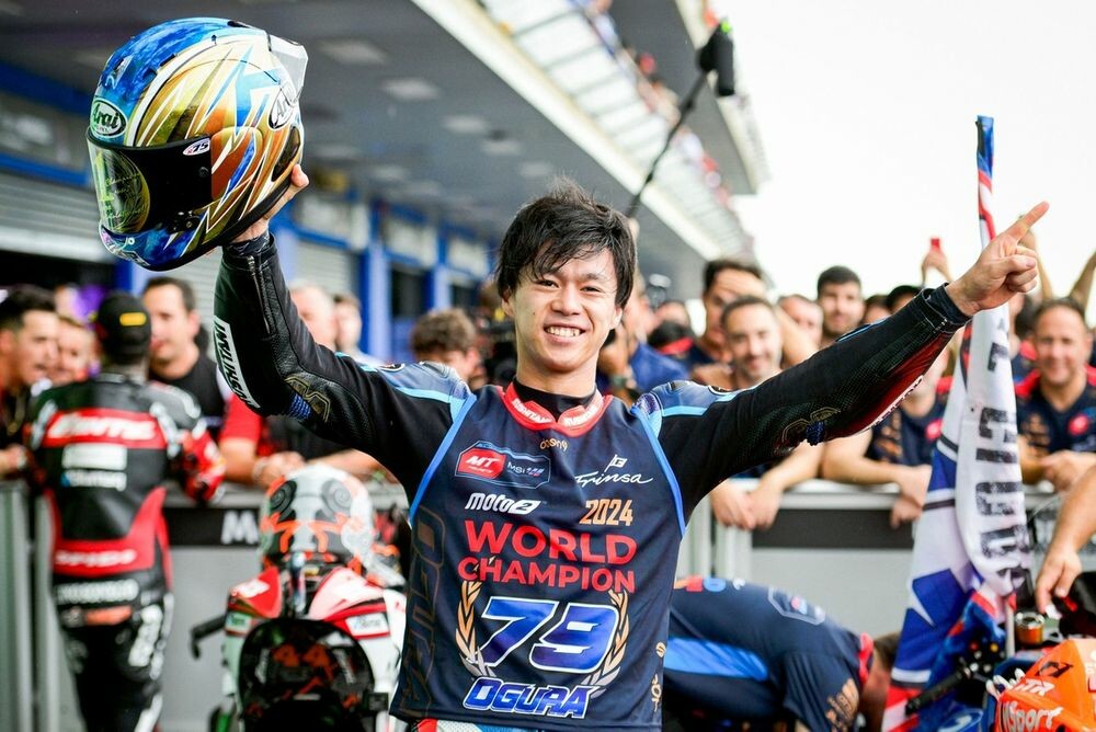 【MotoGP】新Moto2王者の小椋藍「世界チャンピオンがキャリア最大の目標。これだけを夢見ていた」夢叶え来季は最高峰クラスへ