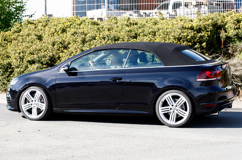 史上最速のゴルフ・カブリオレがパリでデビュー