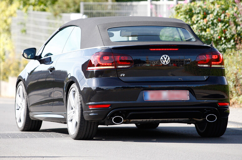 史上最速のゴルフ・カブリオレがパリでデビュー