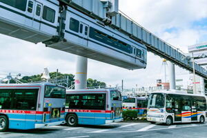 なぜバスの座席は“カッチカチ”？ 「硬さ」に隠された合理的すぎる理由 言われてみれば鉄道と違うかも