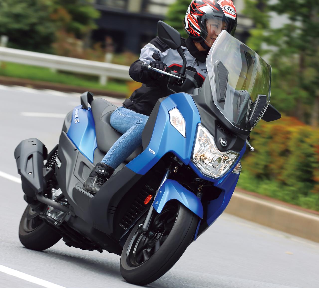 Sym Joymax Z250 試乗インプレ 車両解説 年 税込50万円を切る250ccビッグスクーターが日本上陸 Webオートバイ 自動車情報サイト 新車 中古車 Carview