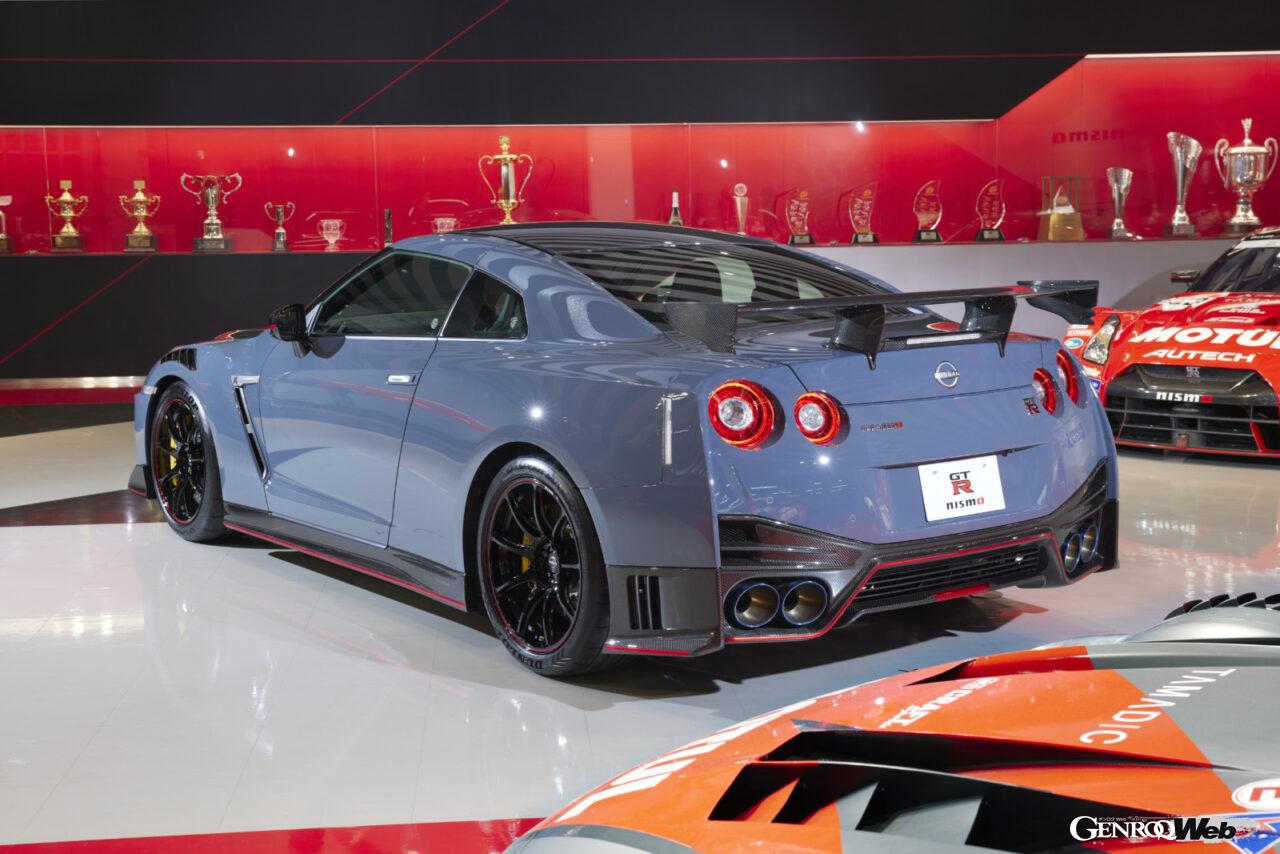 ニッサン Gt R ニスモの22年モデルは ステルス カラーを採用 カーボンボンネットを装備し21年秋に発売 Genroq Web 自動車情報サイト 新車 中古車 Carview