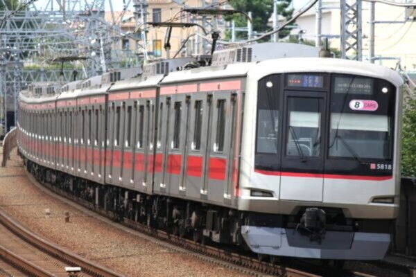 東急の「超ミニ新線」開業時期が明らかに！ 東横線へ「8両編成」で直通も 距離わずか800m