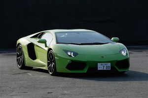 アヴェンタドール撮影行。ハイテク猛牛を撮り下ろし