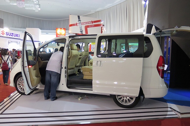 インドネシアのモーターショー、日本メーカー頑張る