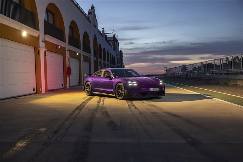 ポルシェも顔面蒼白!? 中国のシャオミ製ハイパーEV「SU7 ウルトラ」が市販車最速でニュルを制覇