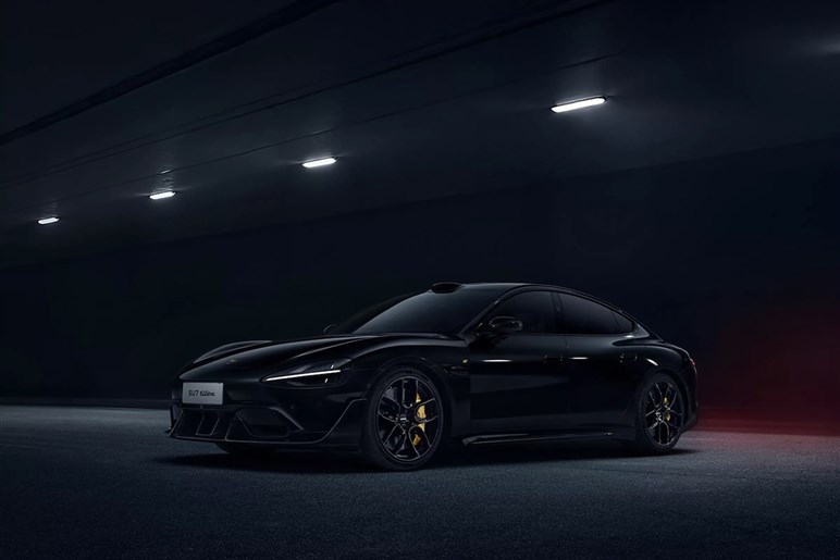 ポルシェも顔面蒼白!? 中国のシャオミ製ハイパーEV「SU7 ウルトラ」が市販車最速でニュルを制覇