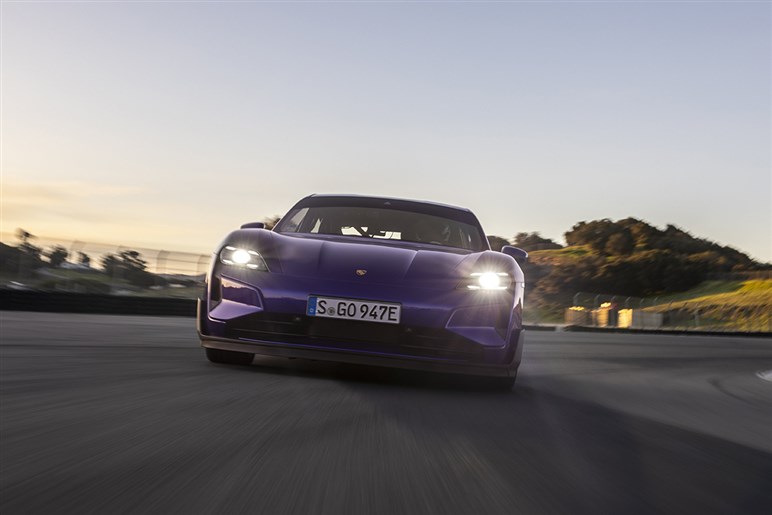 ポルシェも顔面蒼白!? 中国のシャオミ製ハイパーEV「SU7 ウルトラ」が市販車最速でニュルを制覇