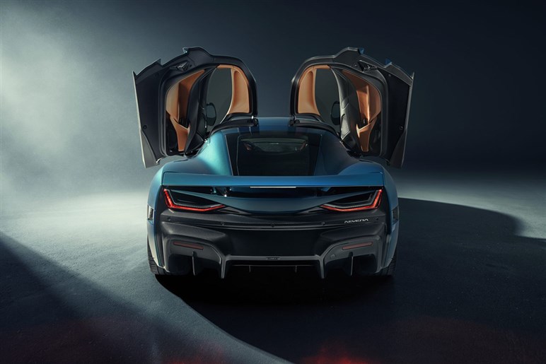ポルシェも顔面蒼白!? 中国のシャオミ製ハイパーEV「SU7 ウルトラ」が市販車最速でニュルを制覇
