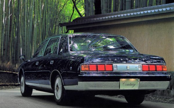 100万円で1000万円カーの気分が味わえるセンチュリーの中古車が欲しい ベストカーweb 自動車情報サイト 新車 中古車 Carview