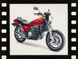 ホンダ「VF750セイバー」「VF750マグナ」（1982年）【80年代に登場したホンダのバイク図鑑】