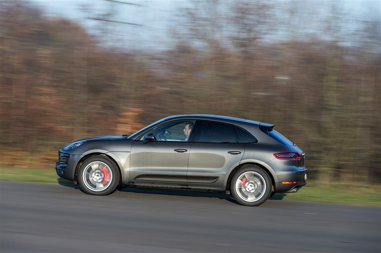 ポルシェ初のコンパクトSUV、マカン同乗試乗