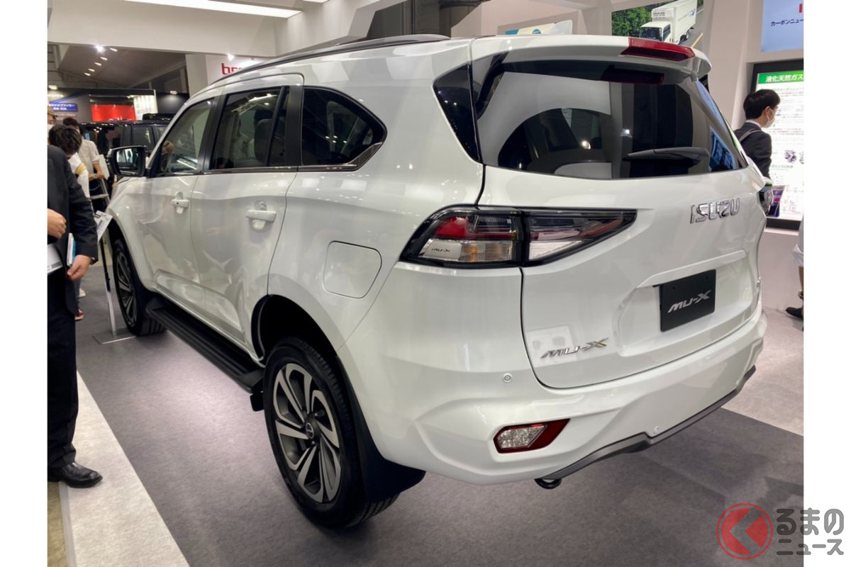 いすゞが3列suv Mu X の実車公開 ランクルプラド サイズのタフ顔デザイン なぜ日本未導入車をお披露目した くるまのニュース 自動車情報サイト 新車 中古車 Carview