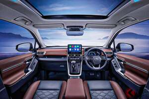 約387万円！ トヨタ最新型「SUV“ミニバン”」公開！ 全長4.7m級の「ちょうどいいサイズ」＆ “豪華”内装もイイ「イノーバゼニックス」尼国に登場
