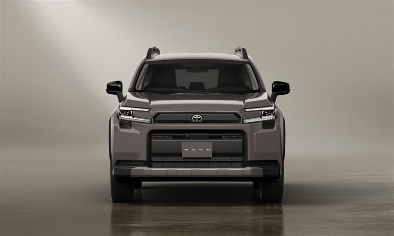【八方美人】新型「RAV4」の“イイとこ取り”デザインの功罪。格上クラウンやランクル、ハリアー検討層も流れそう