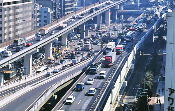 「2年間の車線規制を解除します」 阪神高速「阿波座」前倒しの前倒しで実現!?  渋滞のガンついに除去