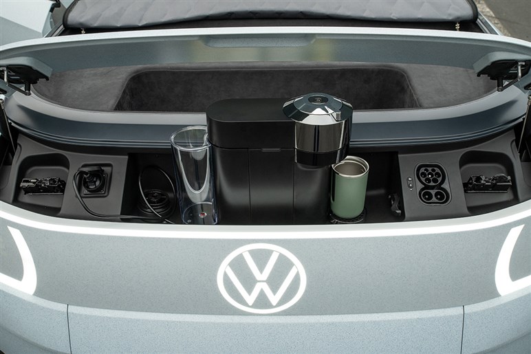 VWが未来の「ビートル」になると期待する低価格EV「ID.ライフ」の試作車をテストドライブした！