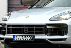 カイエン、自分で修理工場へ帰る 自動運転に否定的だったポルシェが進む自動化への道