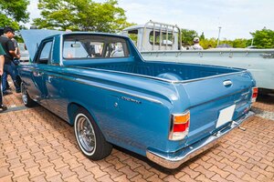 クラウンの「ピックアップトラック」発見！スクラップ状態から復活し今では日常のアシとして活躍中