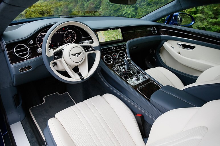 新型コンチネンタルGT絶賛。走りもデザインも新たな地平に到達した